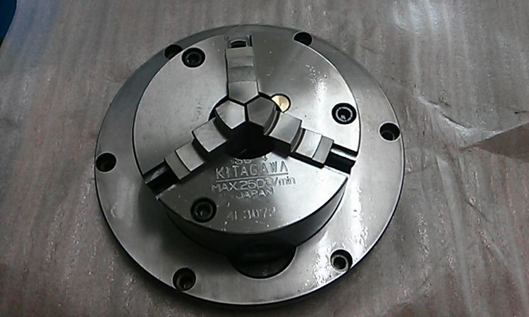 スクロールチャック取付けプレートの製作の写真2