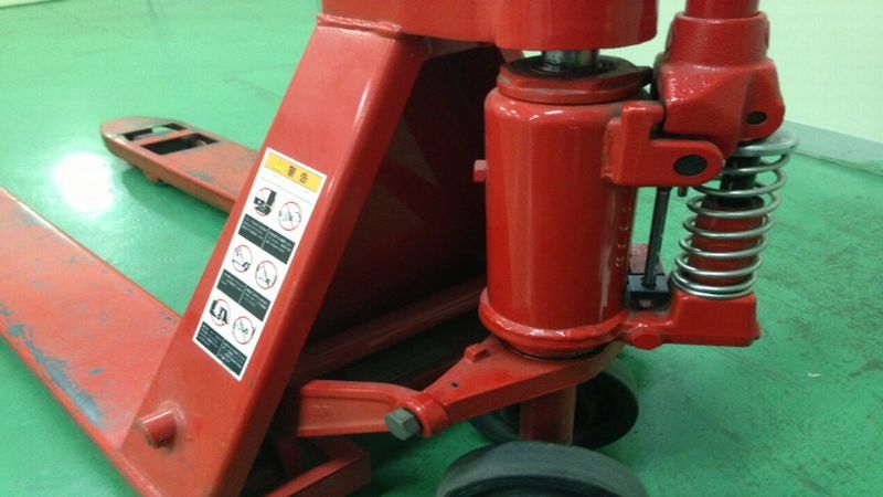 ハンドパレットトラックの修理のメイン画像